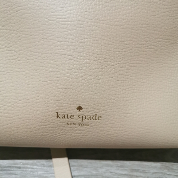New Kate Spade tan and red leather cross body bag - Picture 4 of 10